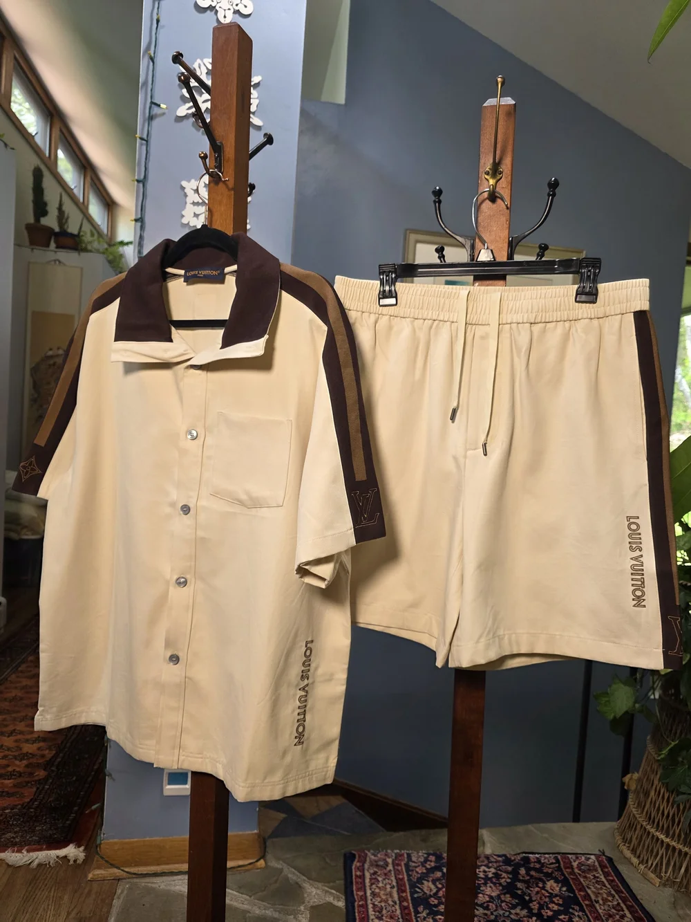 MADE IN ITALY LOUIS VUITTON BICOLOR WARM UP SHORTS XL